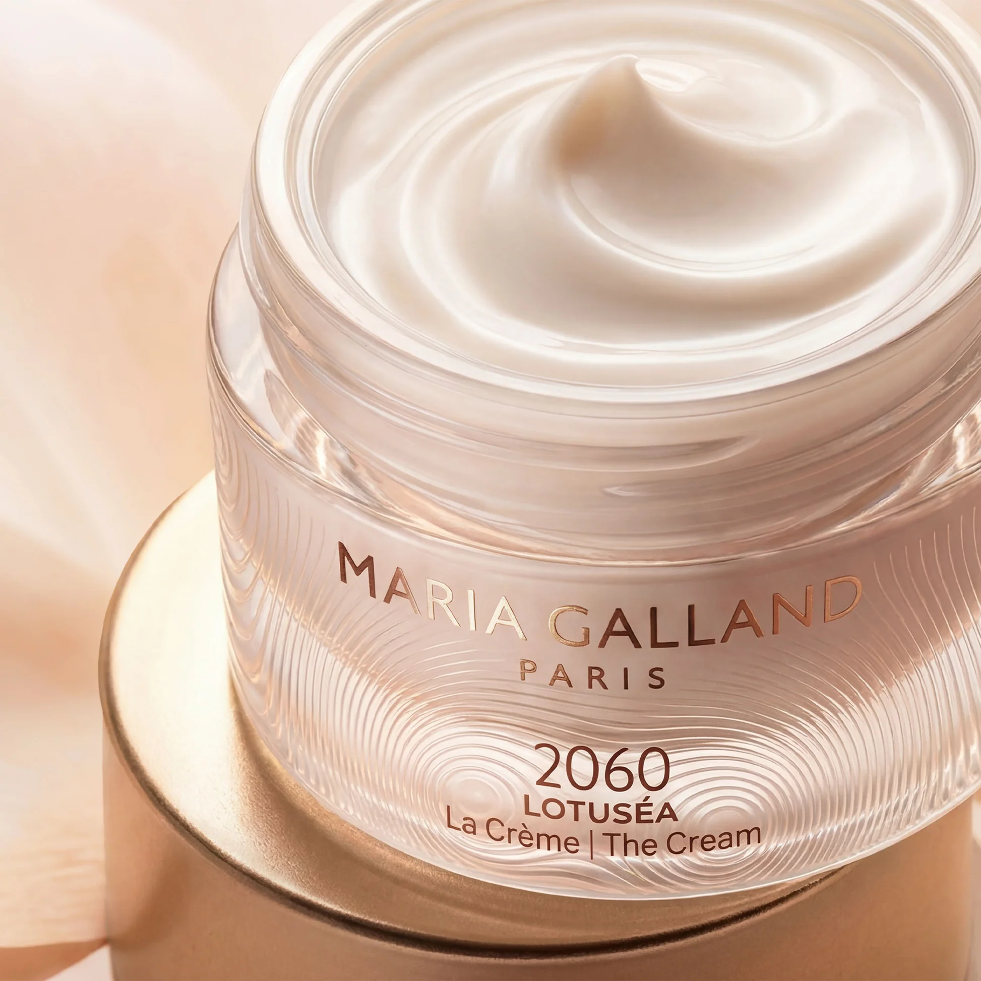 2060 LOTUSÉA The Cream - Image 2